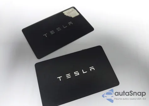 2023 Tesla Model Y z USA, uszkodzony, nr VIN 7SAYGAEE2PF632408